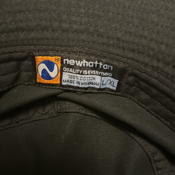 Cute Bucket Hat 🤩 NWOT - Picture 2 of 2